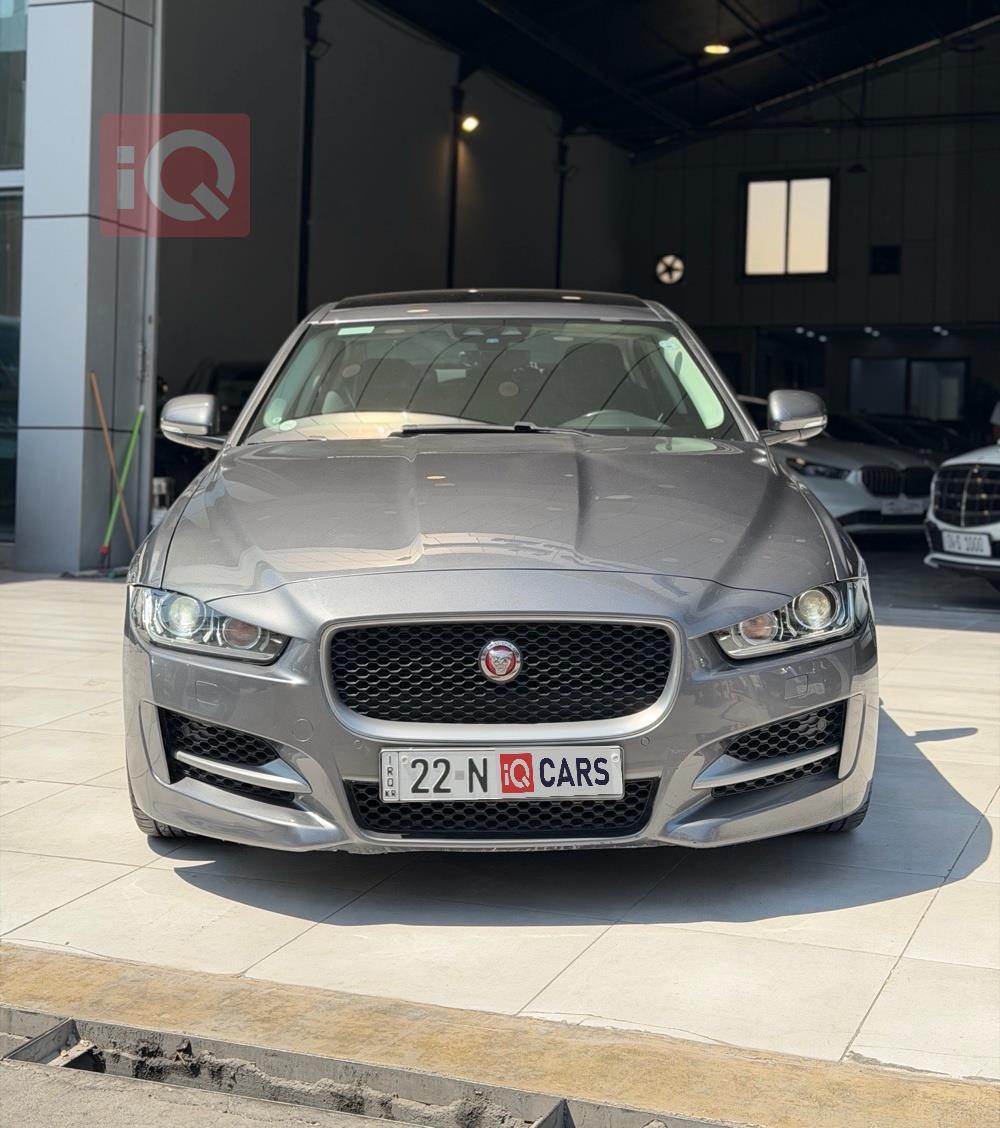 جاكوار XE